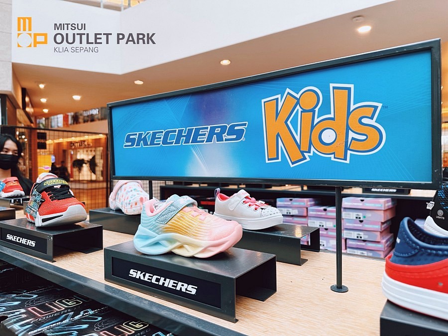 Skechers 2025 sale mitsui