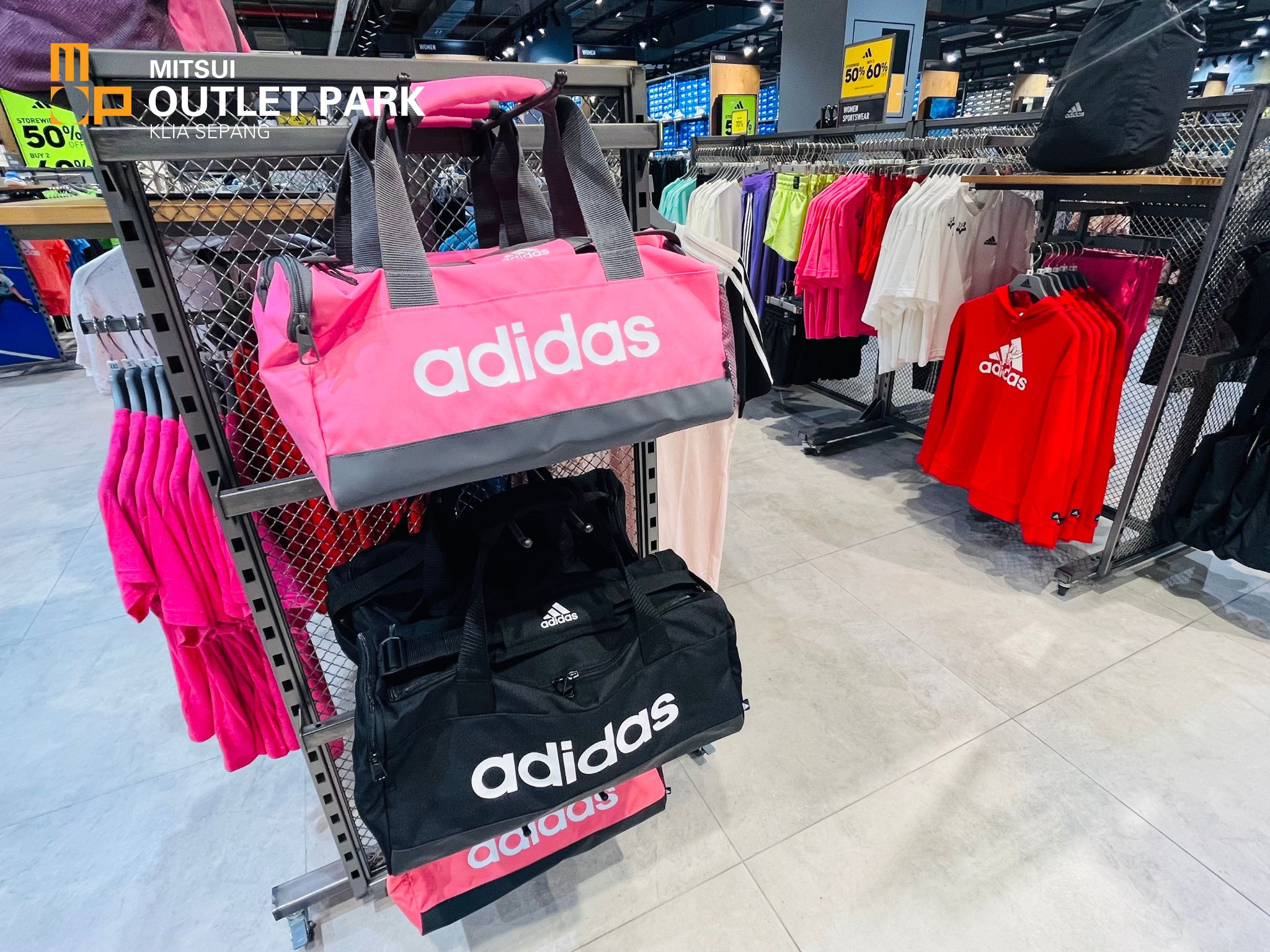 Mitsui outlet adidas online